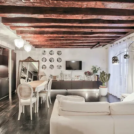 Apartment Pleasant In The Heart Of !