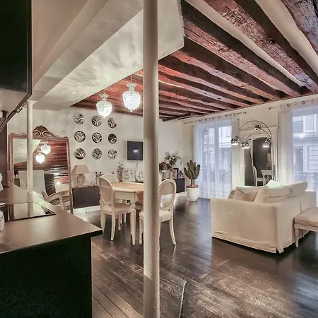 Apartment Pleasant In The Heart Of ! Paris
